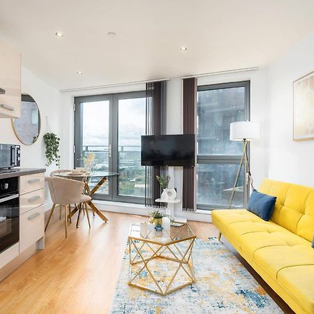 Exclusive Apartment - City Centre - Free Parking -Wifi Netflix- Juliet Balcony Лидс Экстерьер фото