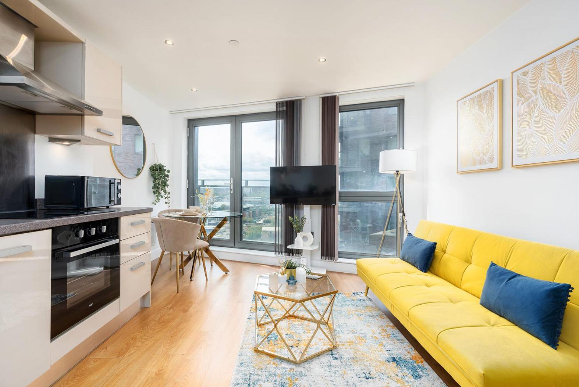 Exclusive Apartment - City Centre - Free Parking -Wifi Netflix- Juliet Balcony Лидс Экстерьер фото